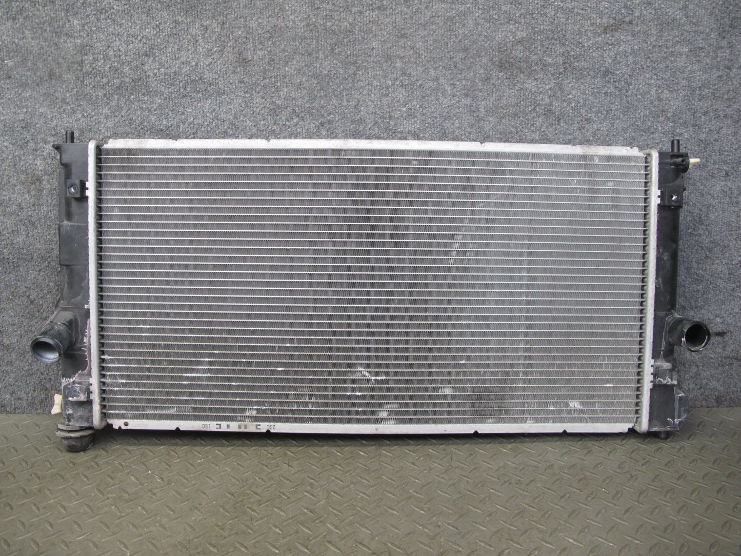 00-05 Toyota MR2 Spyder ZZW30L Engine Cooling Radiator 422132-1802 OEM
