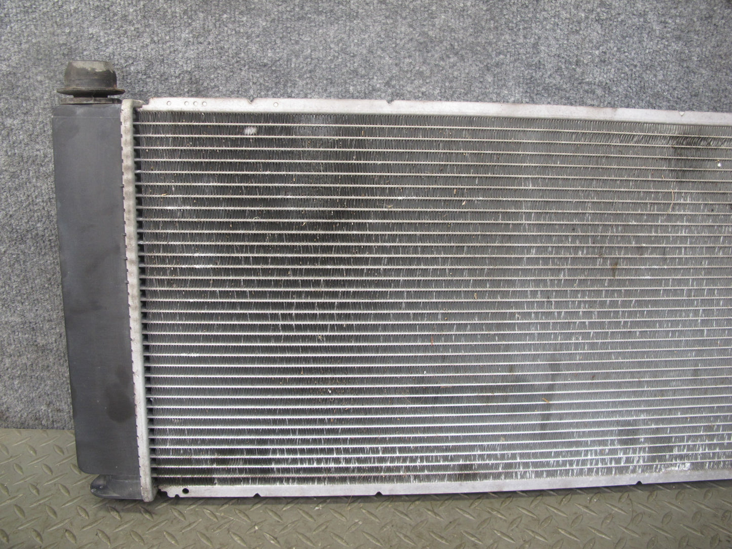 00-05 Toyota MR2 Spyder ZZW30L Engine Cooling Radiator 422132-1802 OEM
