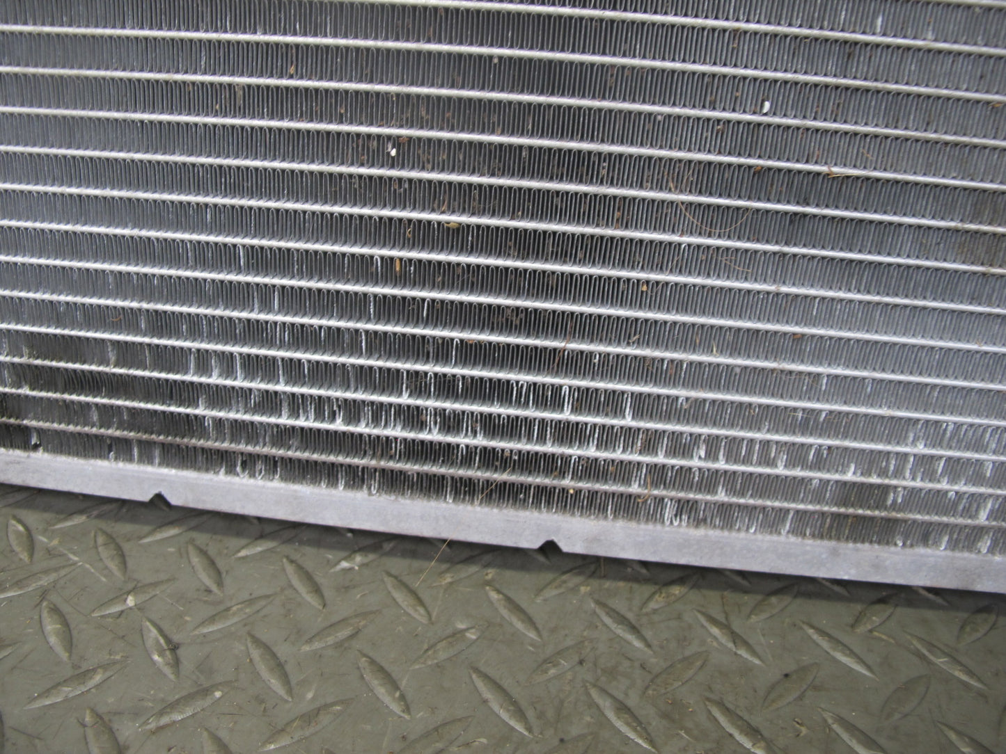 00-05 Toyota MR2 Spyder ZZW30L Engine Cooling Radiator 422132-1802 OEM
