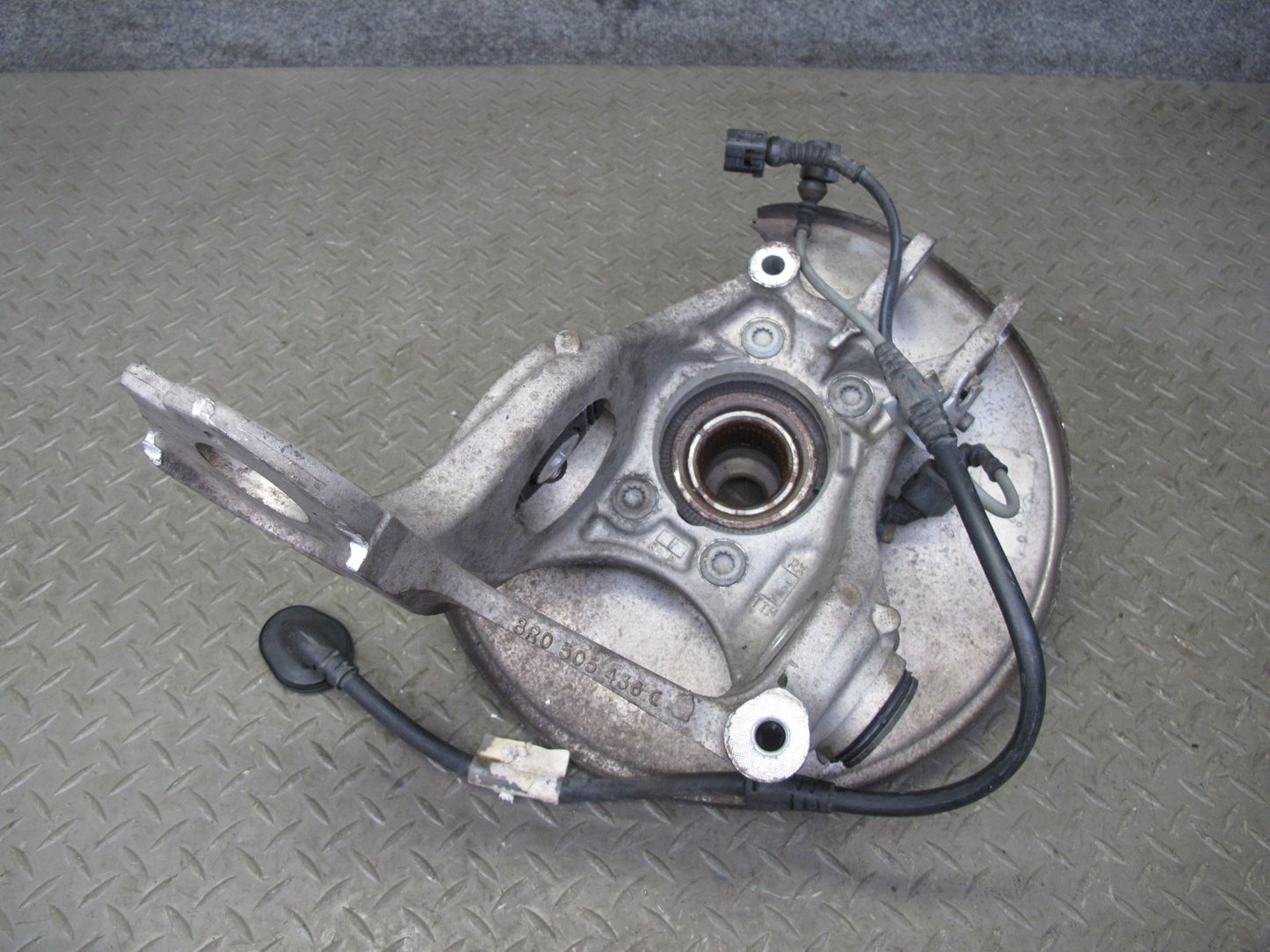 2015-2025 Porsche Macan AWD Rear Right Spindle Knuckle Wheel Hub Bearing