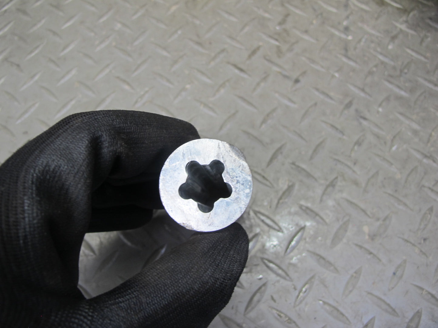2015-2025 Porsche Macan AWD Rear Right Spindle Knuckle Wheel Hub Bearing