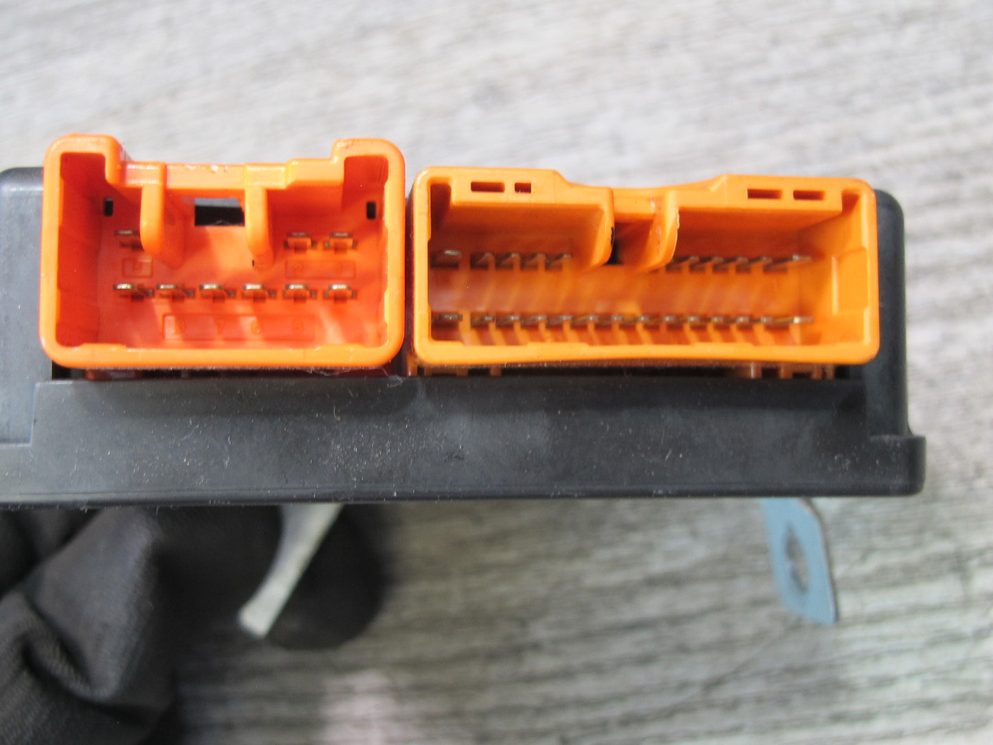 98-00 Lexus JZZ31L SC400 SC300 Anti Theft Warning Locking Control Module OEM