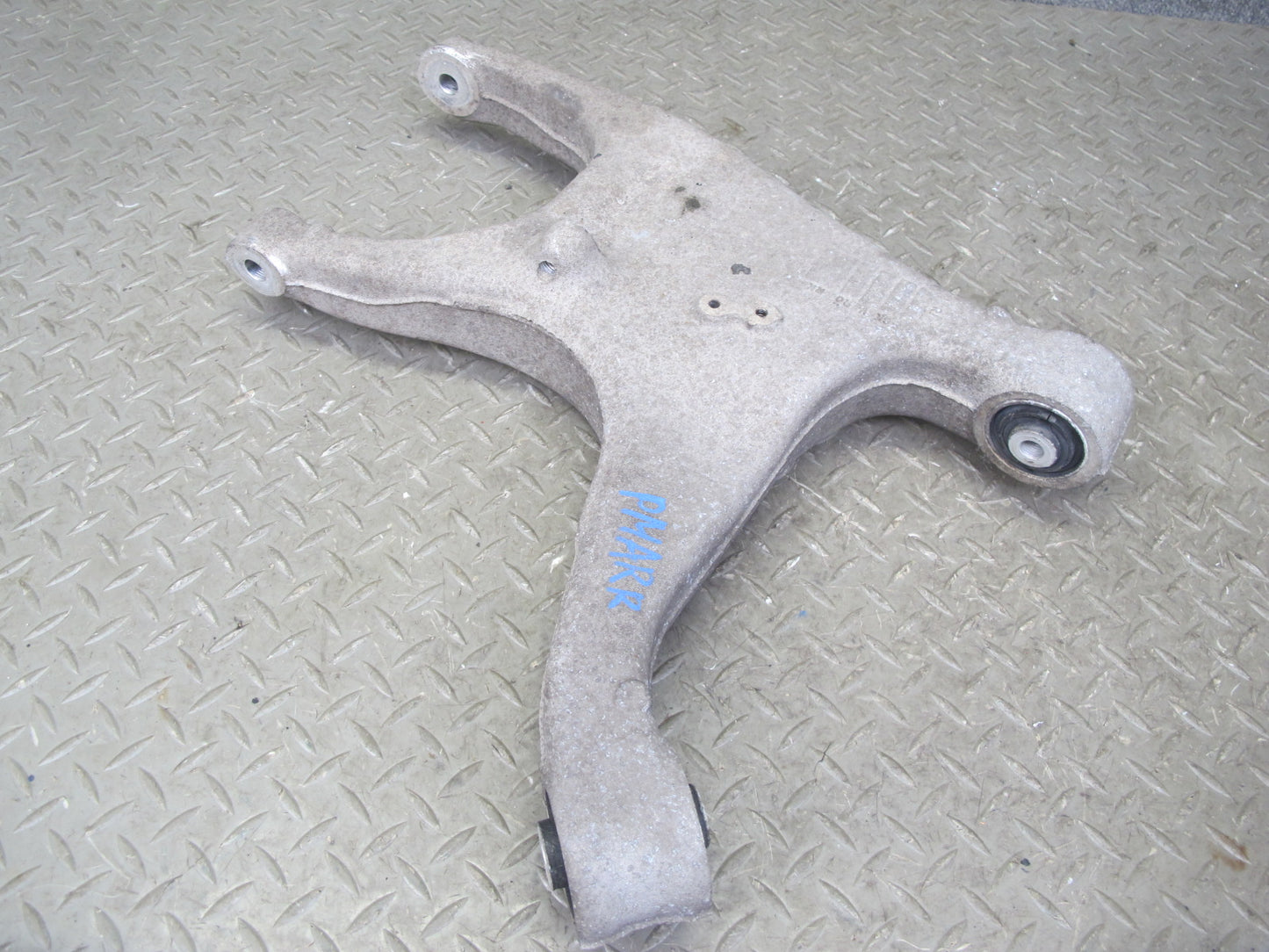 2015-2018 Porsche Macan Rear Right Upper & Lower Control Arm Set of 2