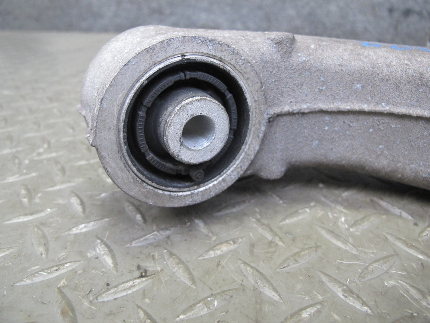 2015-2018 Porsche Macan Rear Right Upper & Lower Control Arm Set of 2
