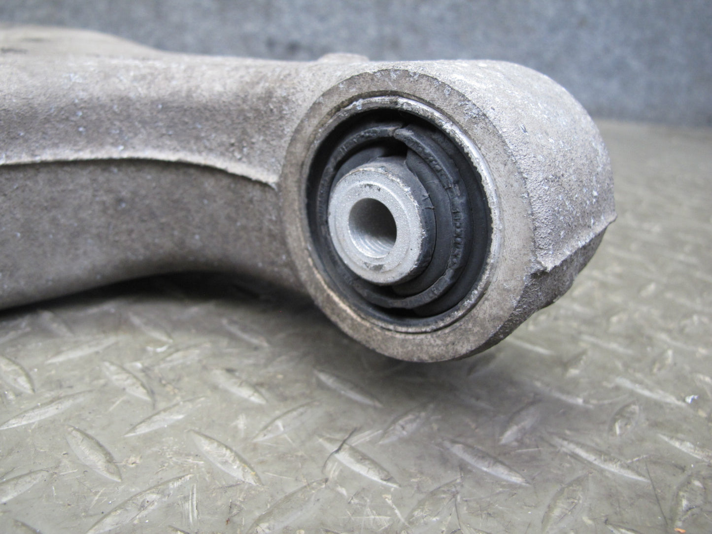 2015-2018 Porsche Macan Rear Right Upper & Lower Control Arm Set of 2