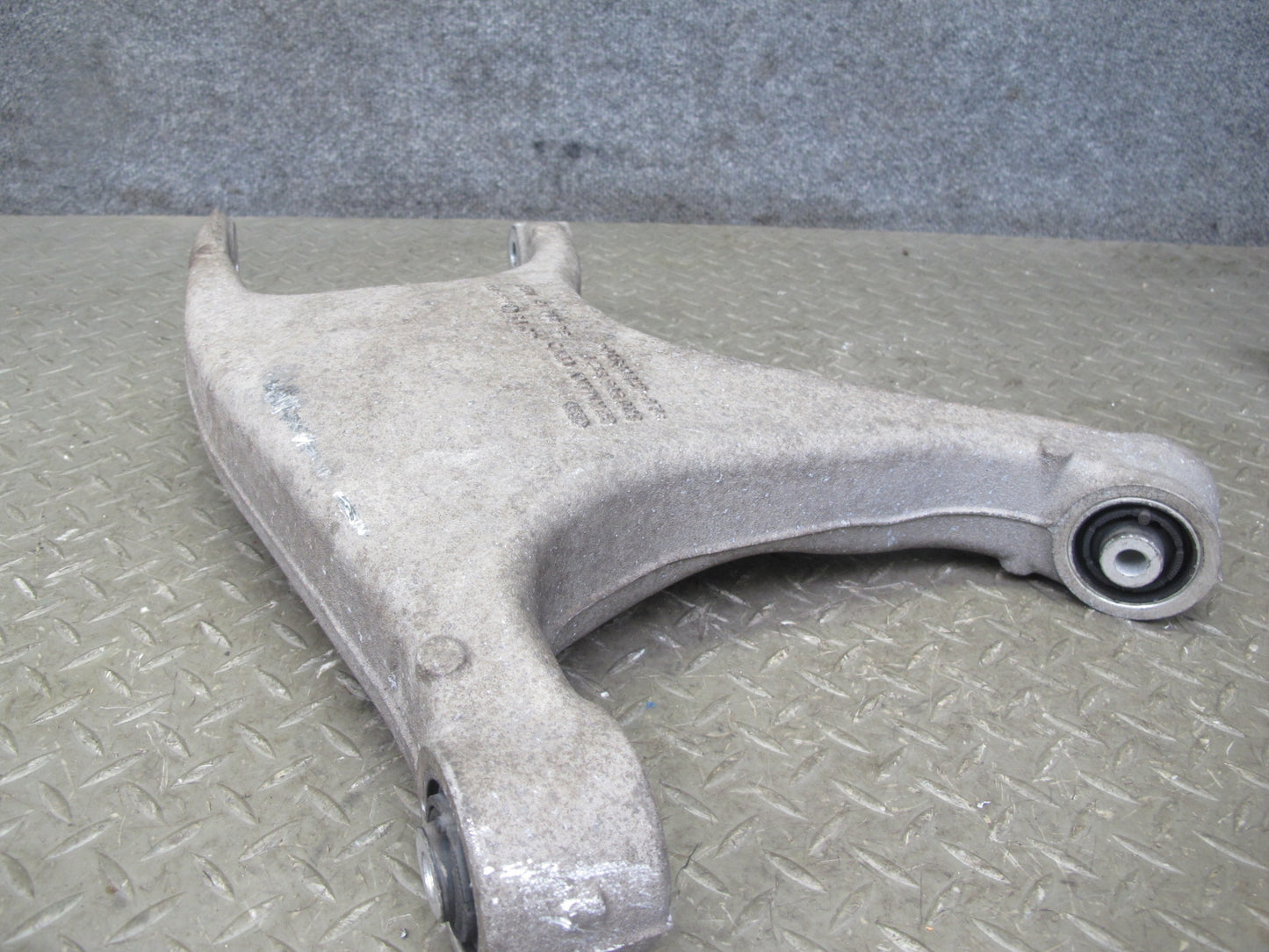 2015-2018 Porsche Macan Rear Right Upper & Lower Control Arm Set of 2
