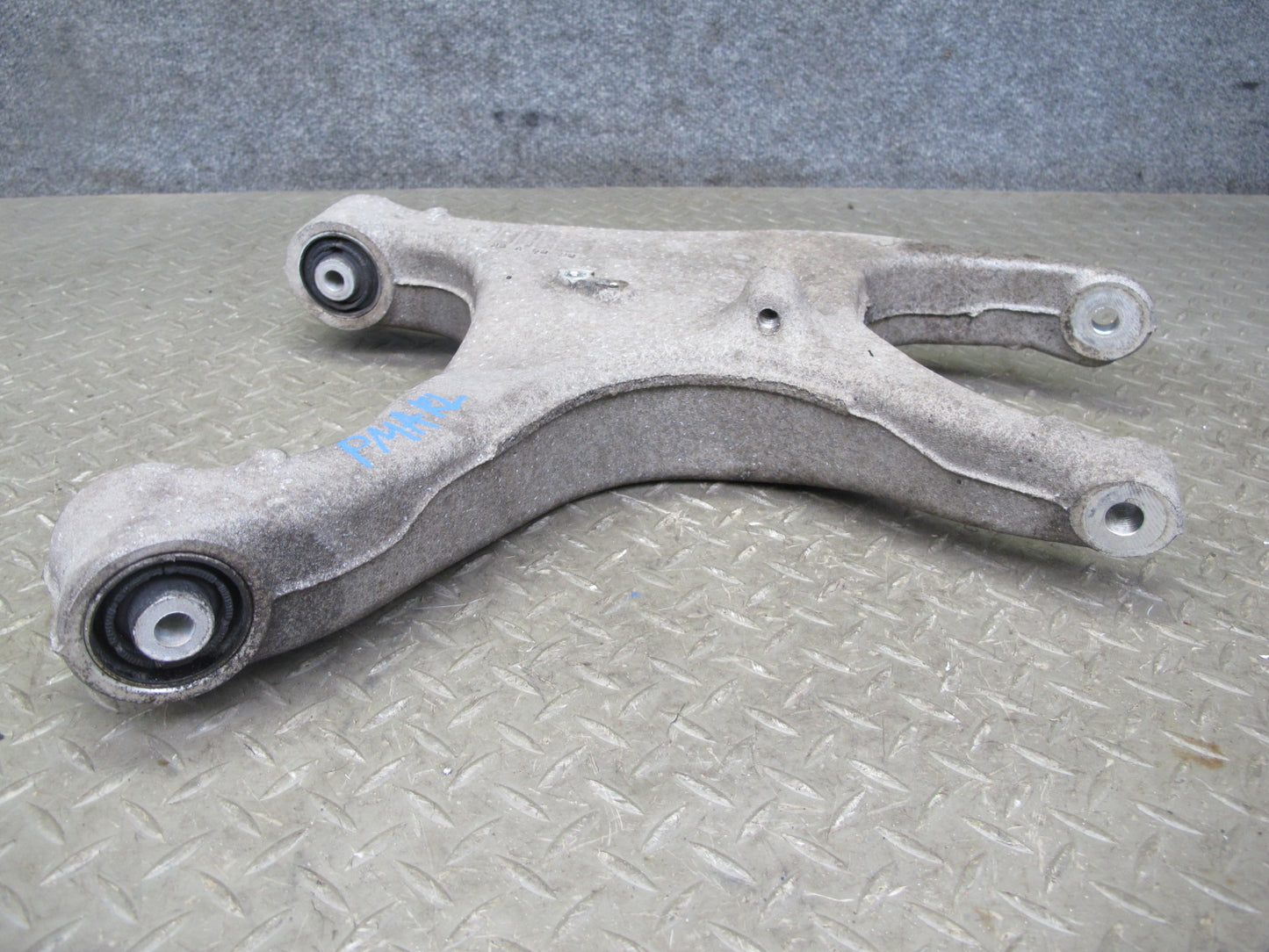 2015-2018 Porsche Macan Rear Left Upper & Lower Control Arm Set of 2