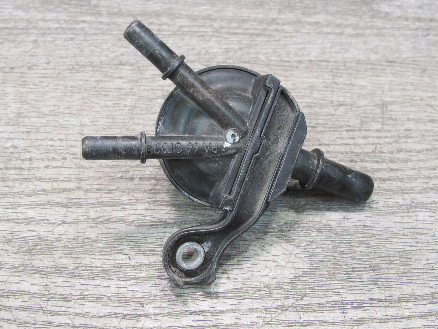 2015-2018 Porsche Macan Engine Coolant Air Bleeder Valve 7P5121671