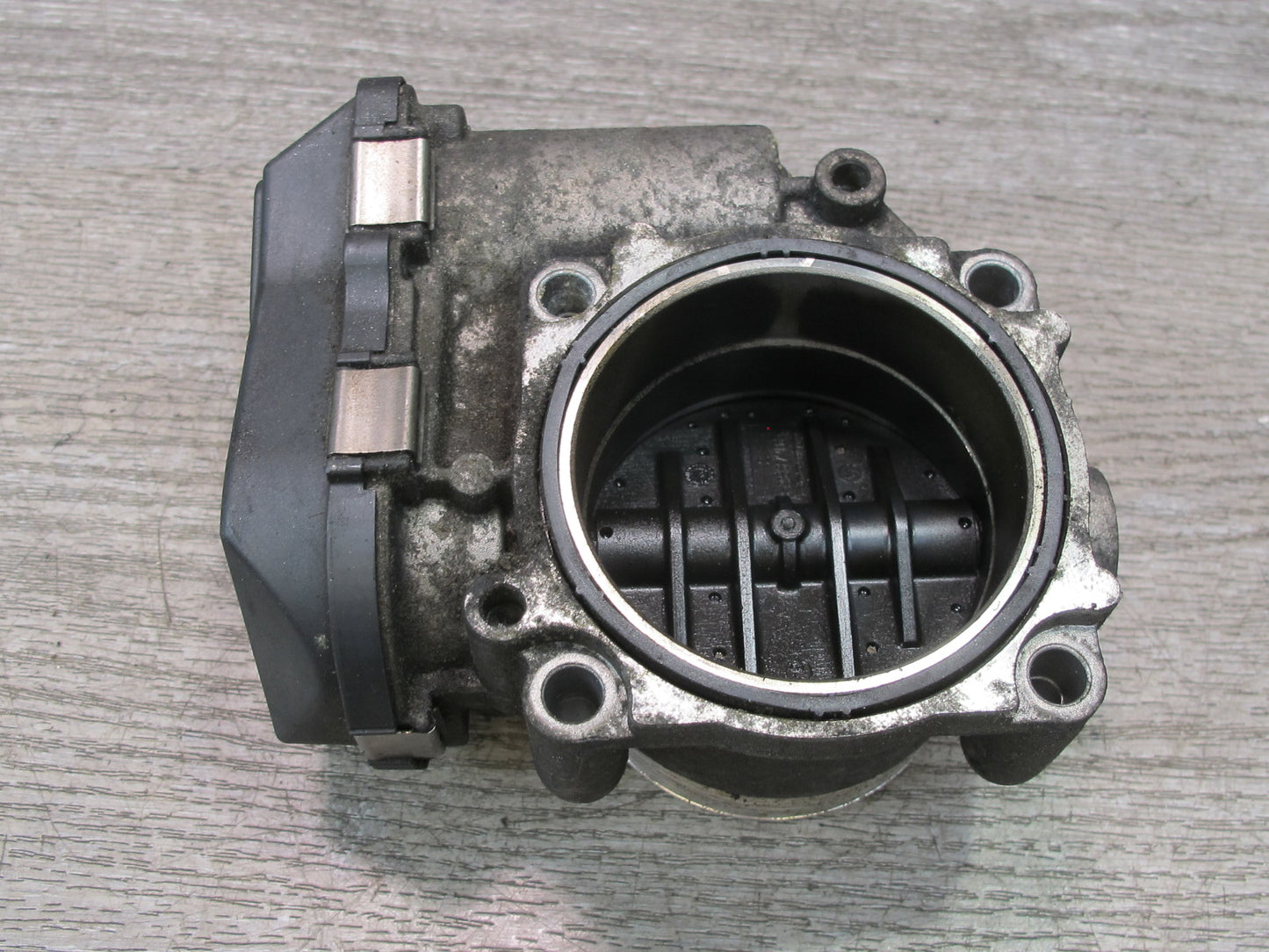 2008-2014 BMW E71 E72 X6 X6M 4.4L Engine Throttle Body 7555944