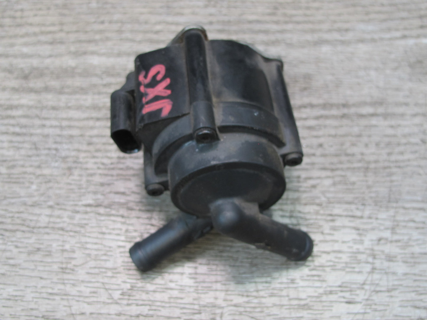 2010-2014 BMW E71 X6M Engine Additional Auxiliary Water Pump
