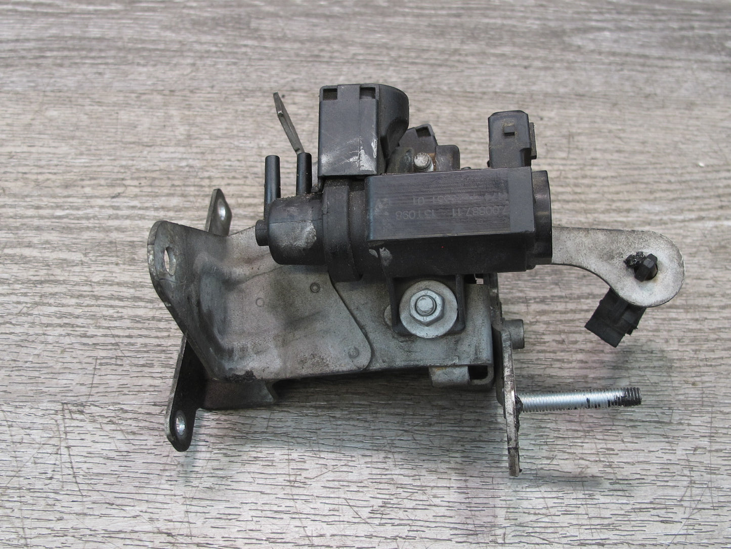 2010-2014 BMW E71 X6M Turbo Boost Pressure Solenoid Valve Set of 2
