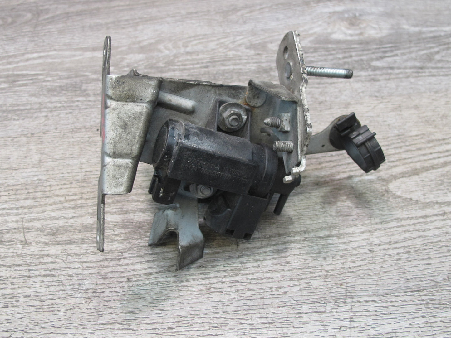 2010-2014 BMW E71 X6M Turbo Boost Pressure Solenoid Valve Set of 2