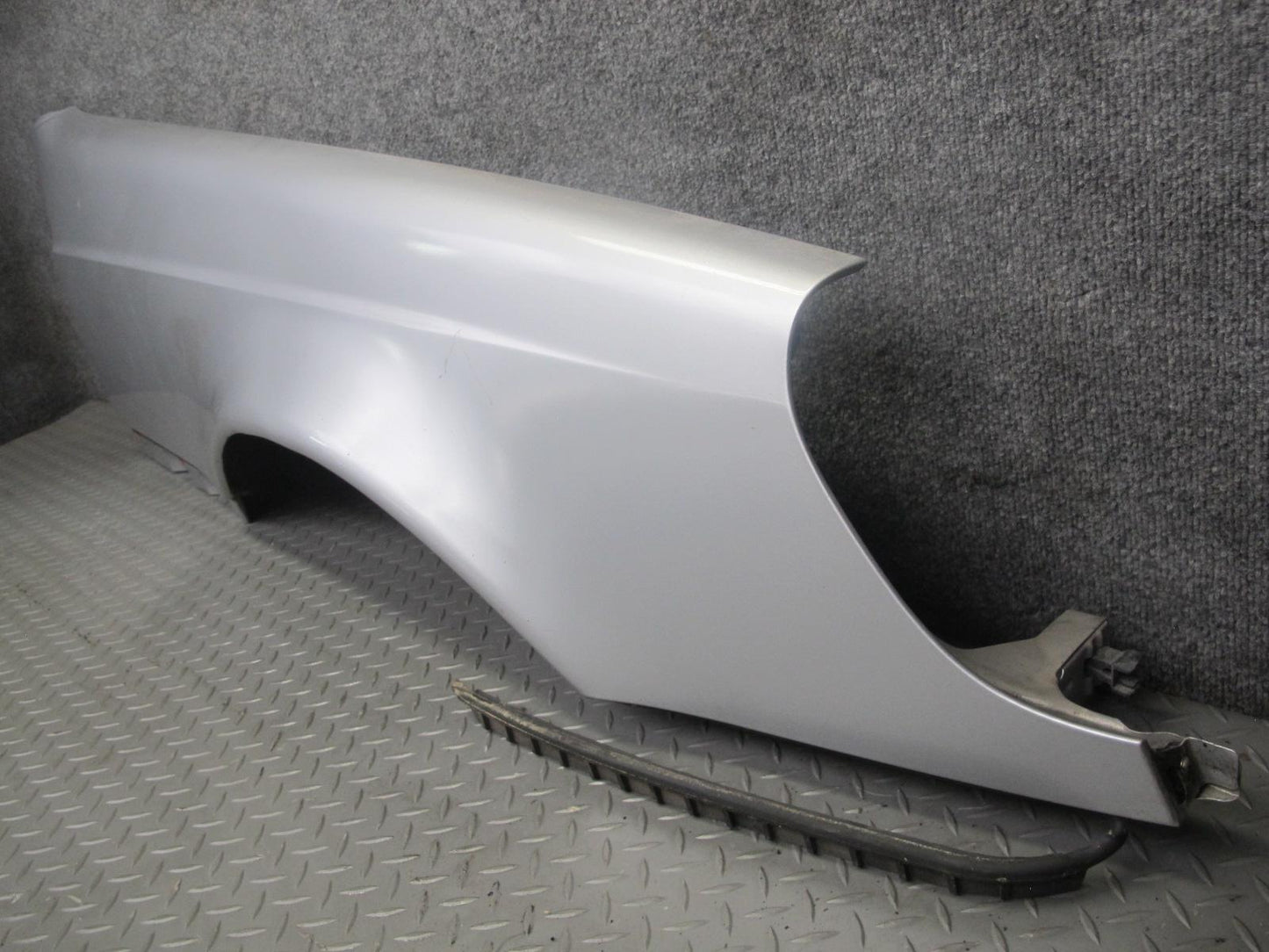 96-99 Mercedes W140 C140 Cl-class Coupe Front Right Fender Shell Panel Cover OEM