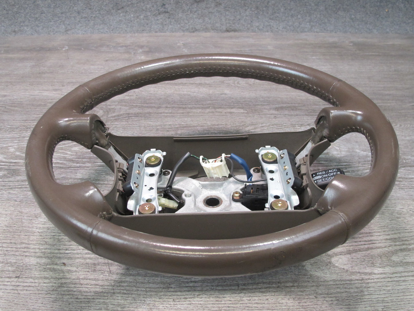 97-98 Lexus JZZ31L SC400 SC300 Leather Steering w Cruise Switch Brown OEM