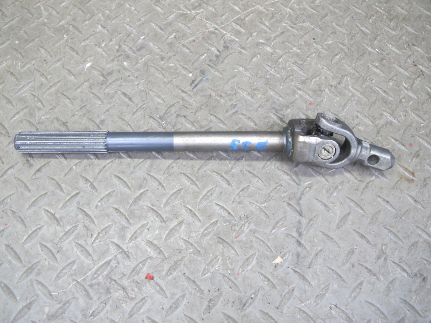 07-10 Saturn SKY Solstice Steering Column Intermediate U Joint Shaft OEM