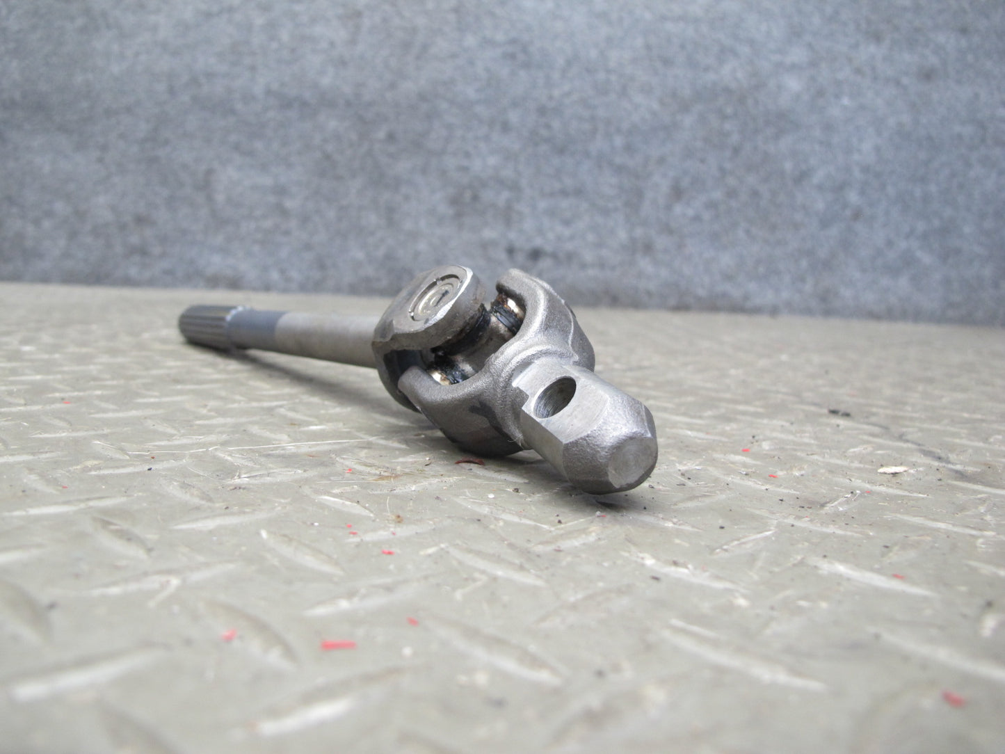 07-10 Saturn SKY Solstice Steering Column Intermediate U Joint Shaft OEM