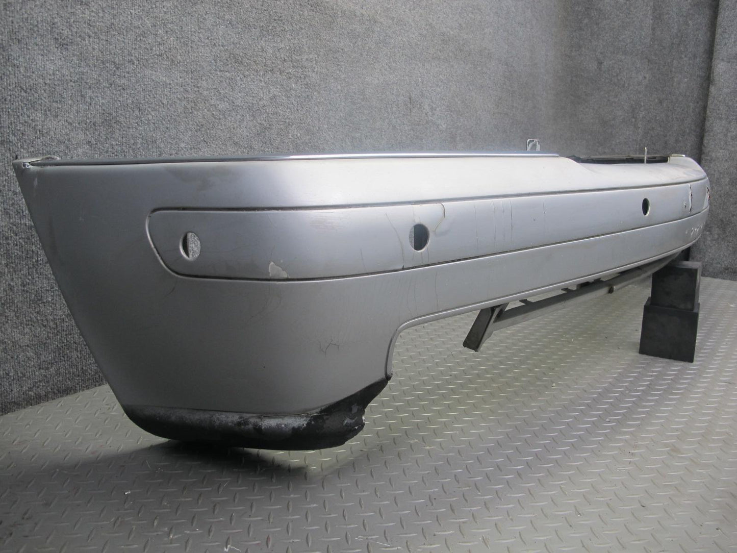 96-99 Mercedes W140 C140 CL Coupe Front Bumper Cover Silver Damaged