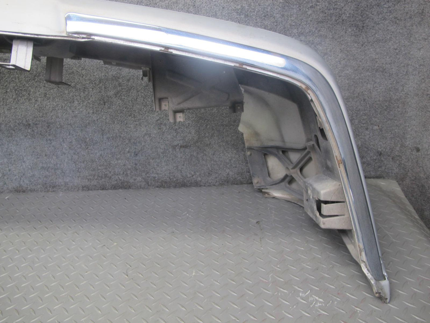 96-99 Mercedes W140 C140 CL Coupe Front Bumper Cover Silver Damaged