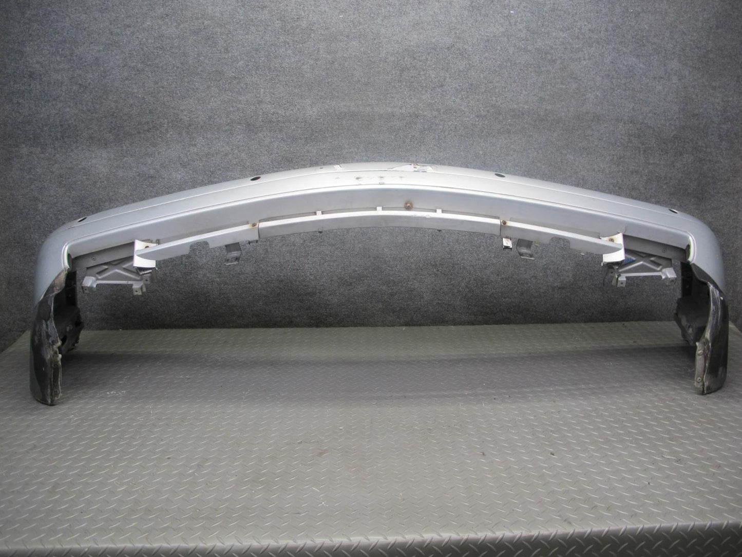 96-99 Mercedes W140 C140 CL Coupe Front Bumper Cover Silver Damaged
