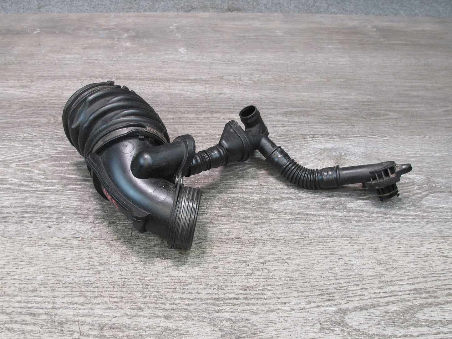 2010-2014 BMW E71 X6M Filtered Air Intake Duct Hose Pipe Line Set of 2