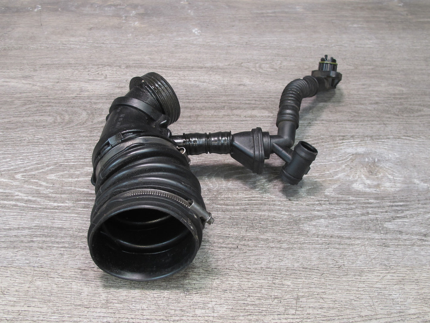 2010-2014 BMW E71 X6M Filtered Air Intake Duct Hose Pipe Line Set of 2