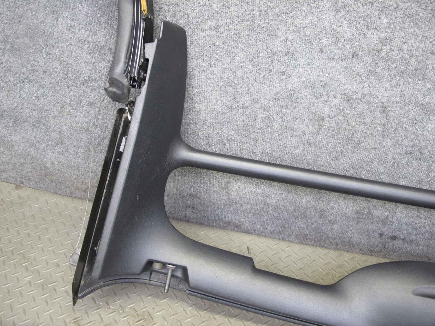 07-10 Saturn SKY Convertible Folding TOP Roof Front Frame Support Panel OEM