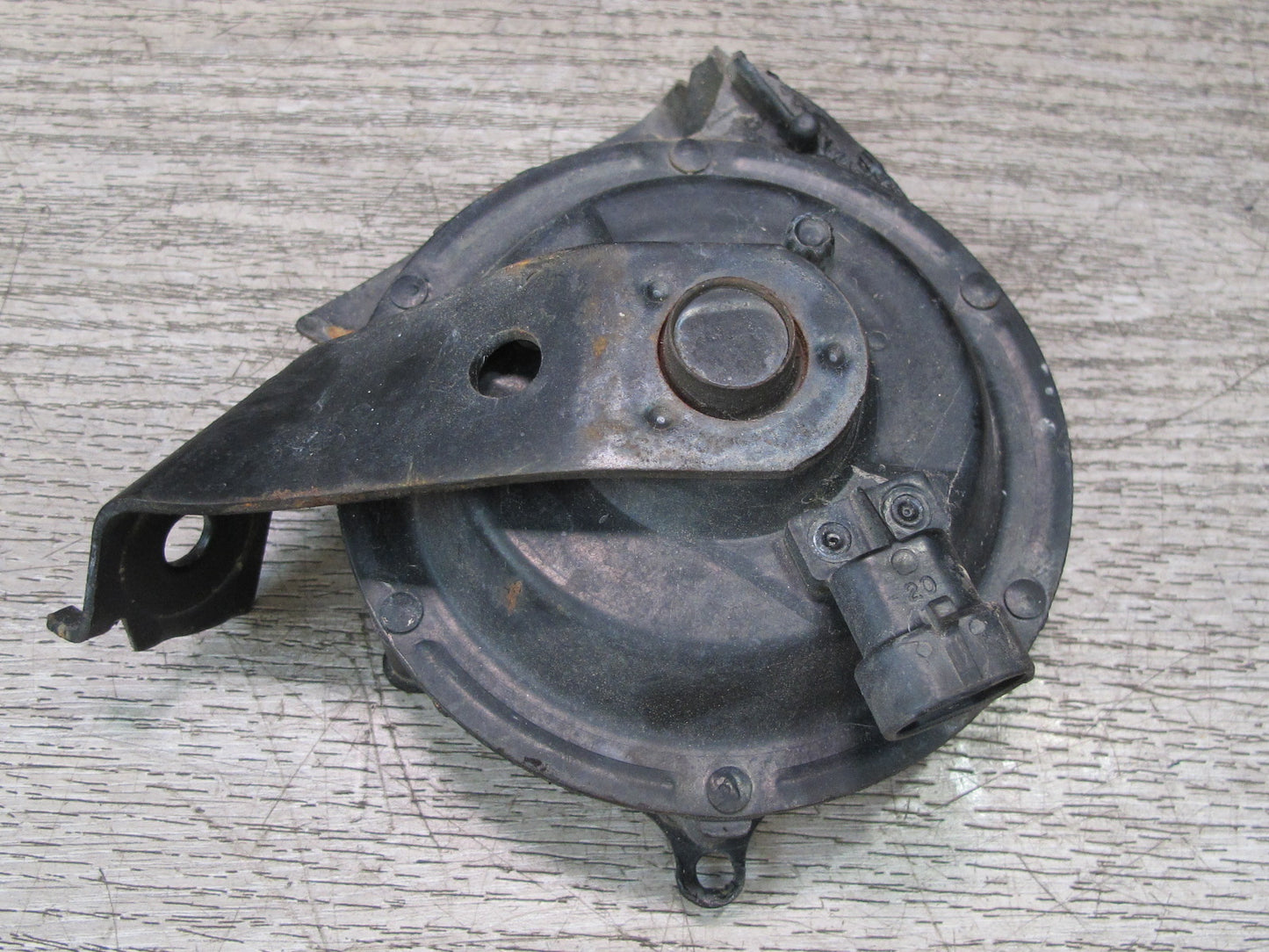 84-96 Chevrolet Corvette C4 Set of 2 High & Low Tone Note Pitch Horn Signal OEM