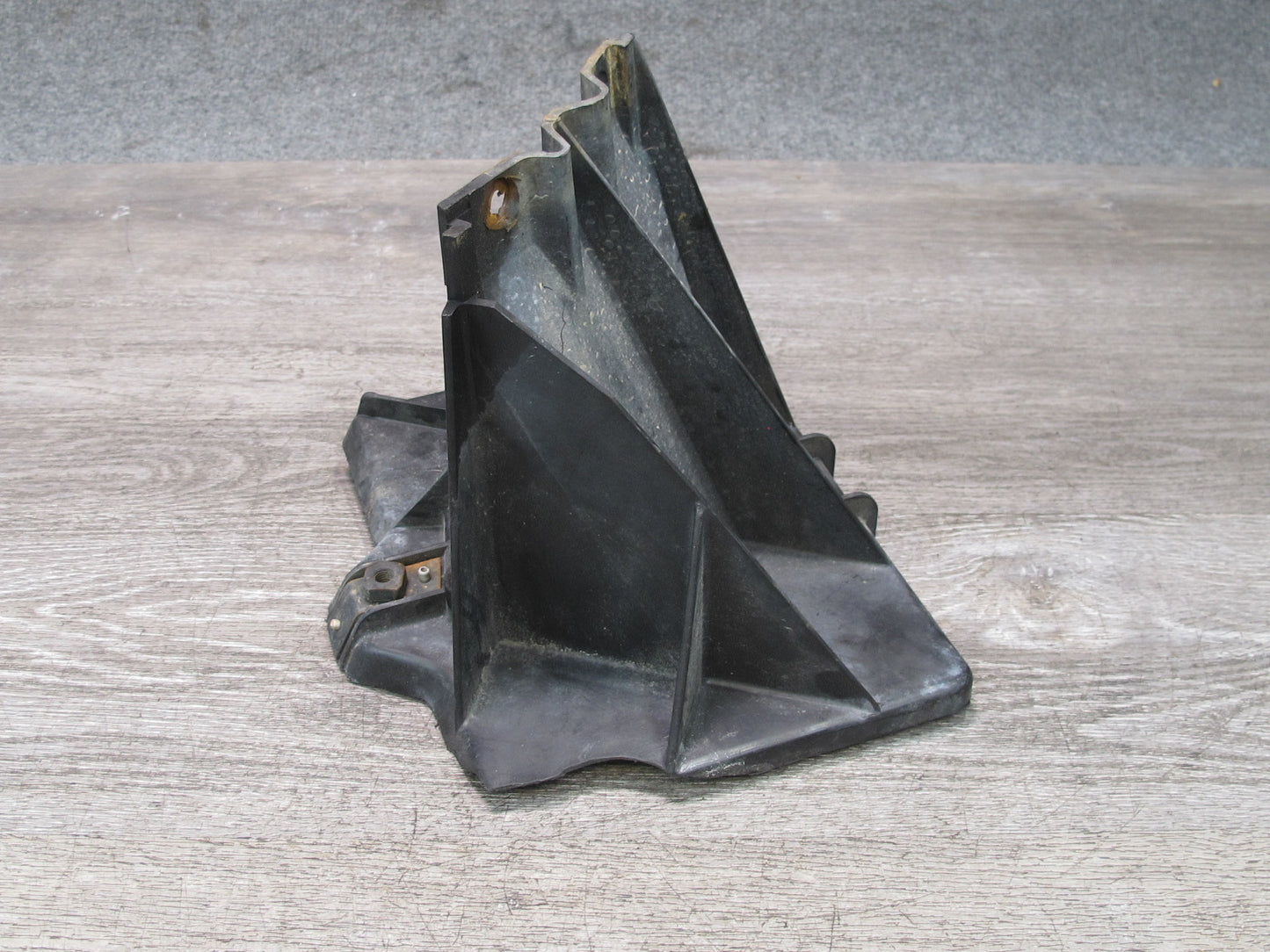84-96 Chevrolet Corvette C4 Battery Tray Support Holder 14064574 OEM