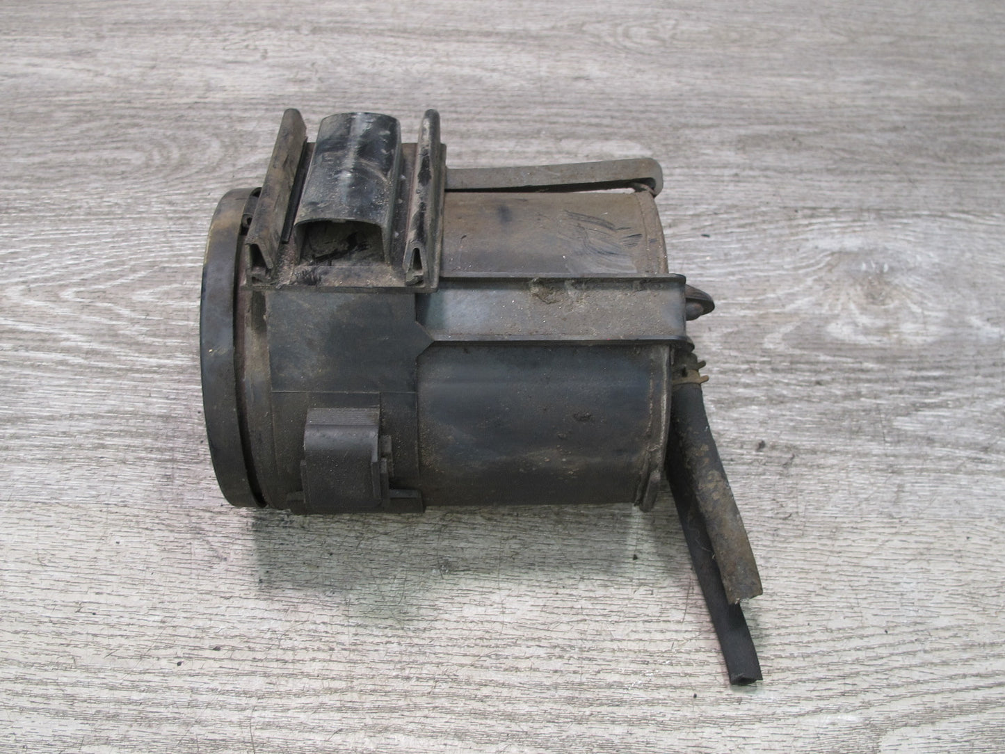 91-96 Chevrolet Corvette C4 Fuel Evap Vapor Charcoal Canister Purge Valve OEM