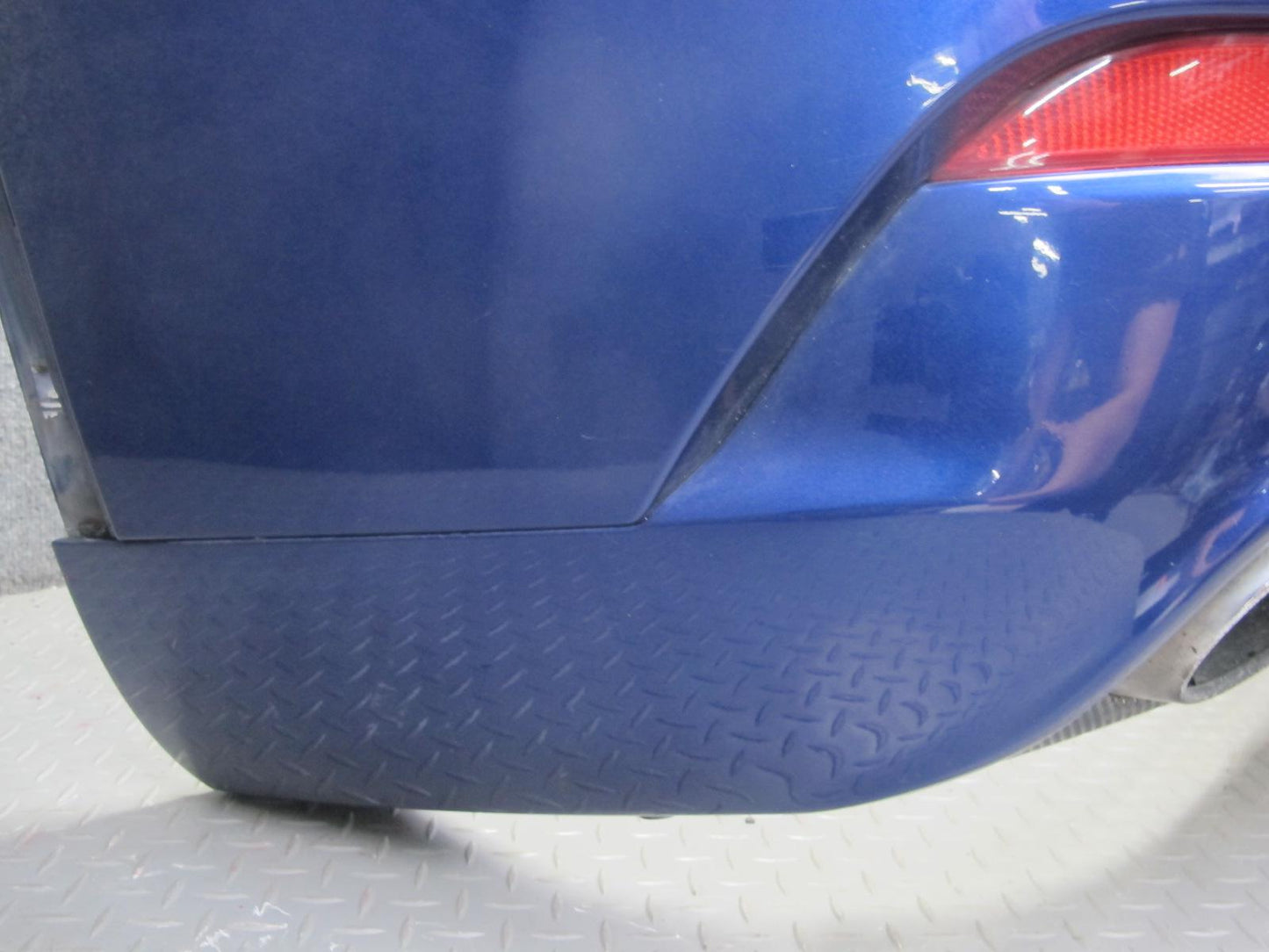 2017-2020 Maserati Levante M161 Rear Bumper Cover W/o PDC Sensors Blue