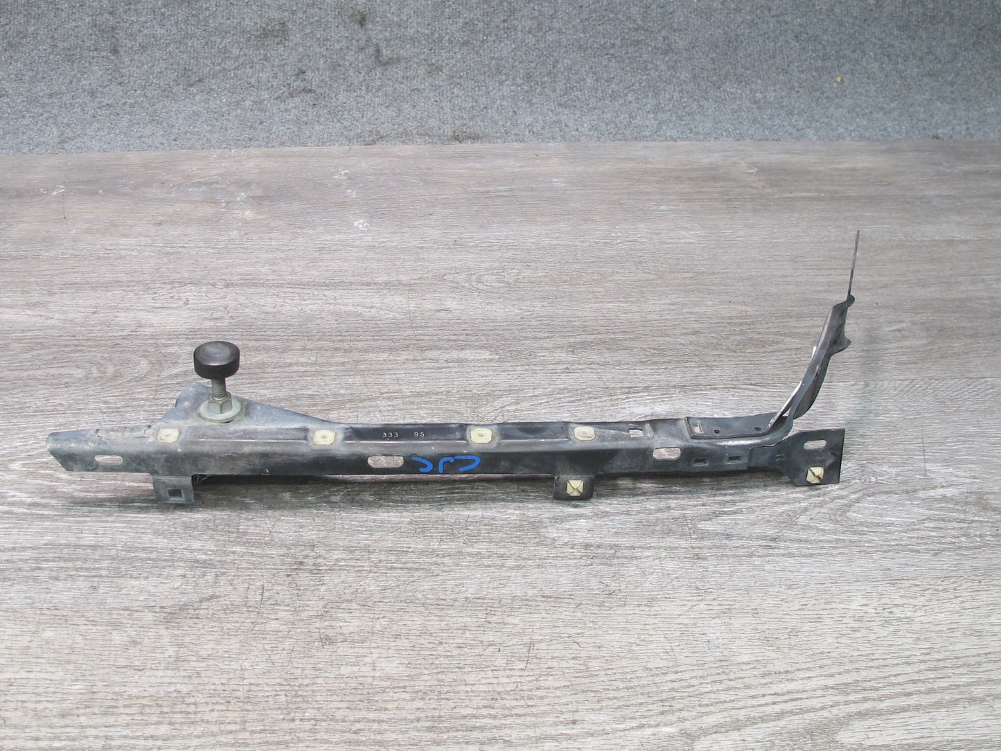 84-96 Chevrolet Corvette C4 Set of 2 Front Bumper Left Right Bracket Support OEM