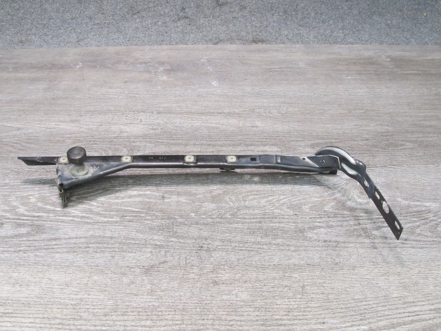 84-96 Chevrolet Corvette C4 Set of 2 Front Bumper Left Right Bracket Support OEM