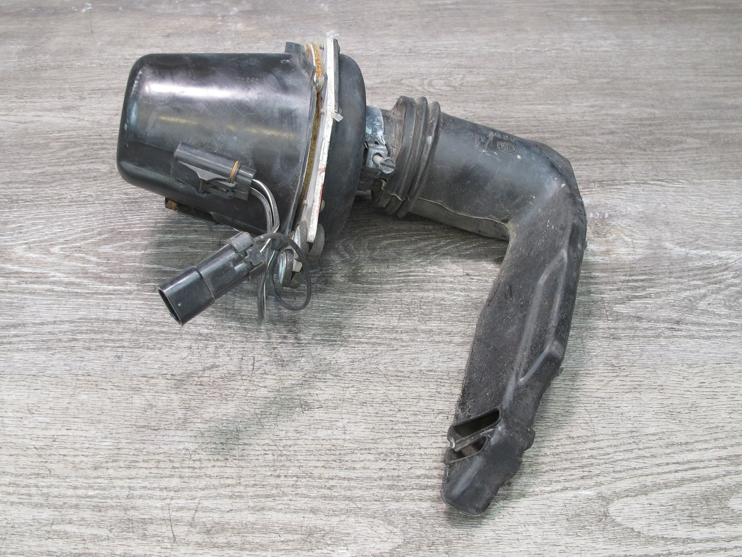 92-93 Chevrolet Corvette C4 Secondary Air Injection Smog Pump w Duct OEM