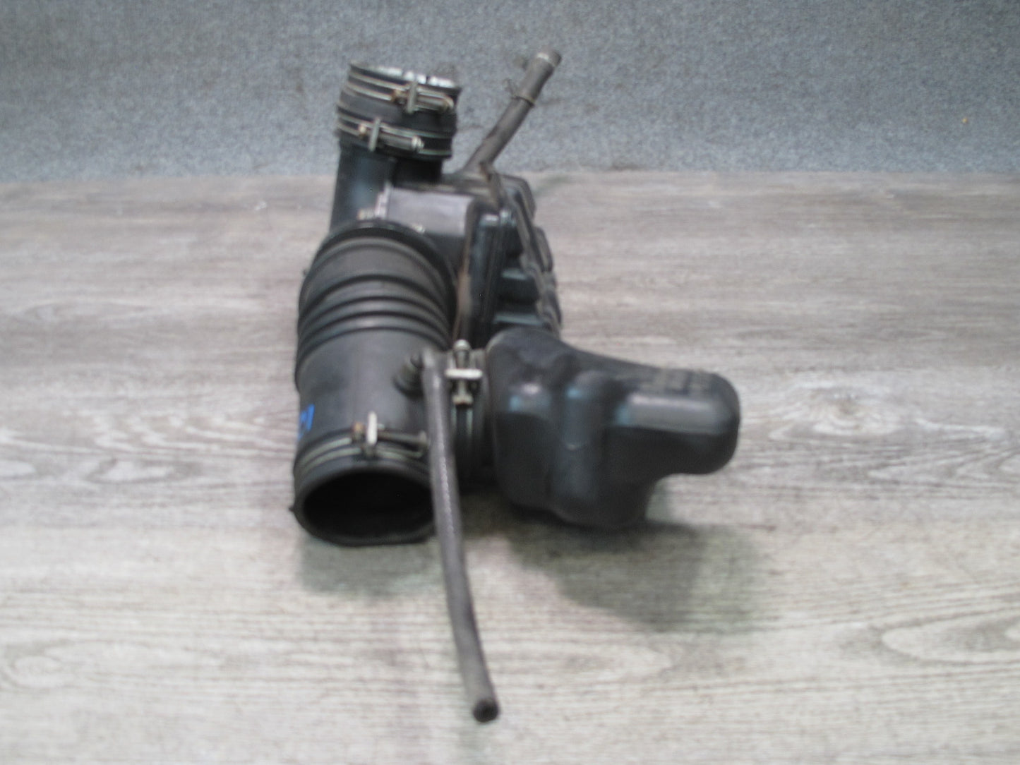 98-00 Lexus JZZ31L SC300 2JZGE Air Intake Resonator w Hose Tube 17893-46120 OEM