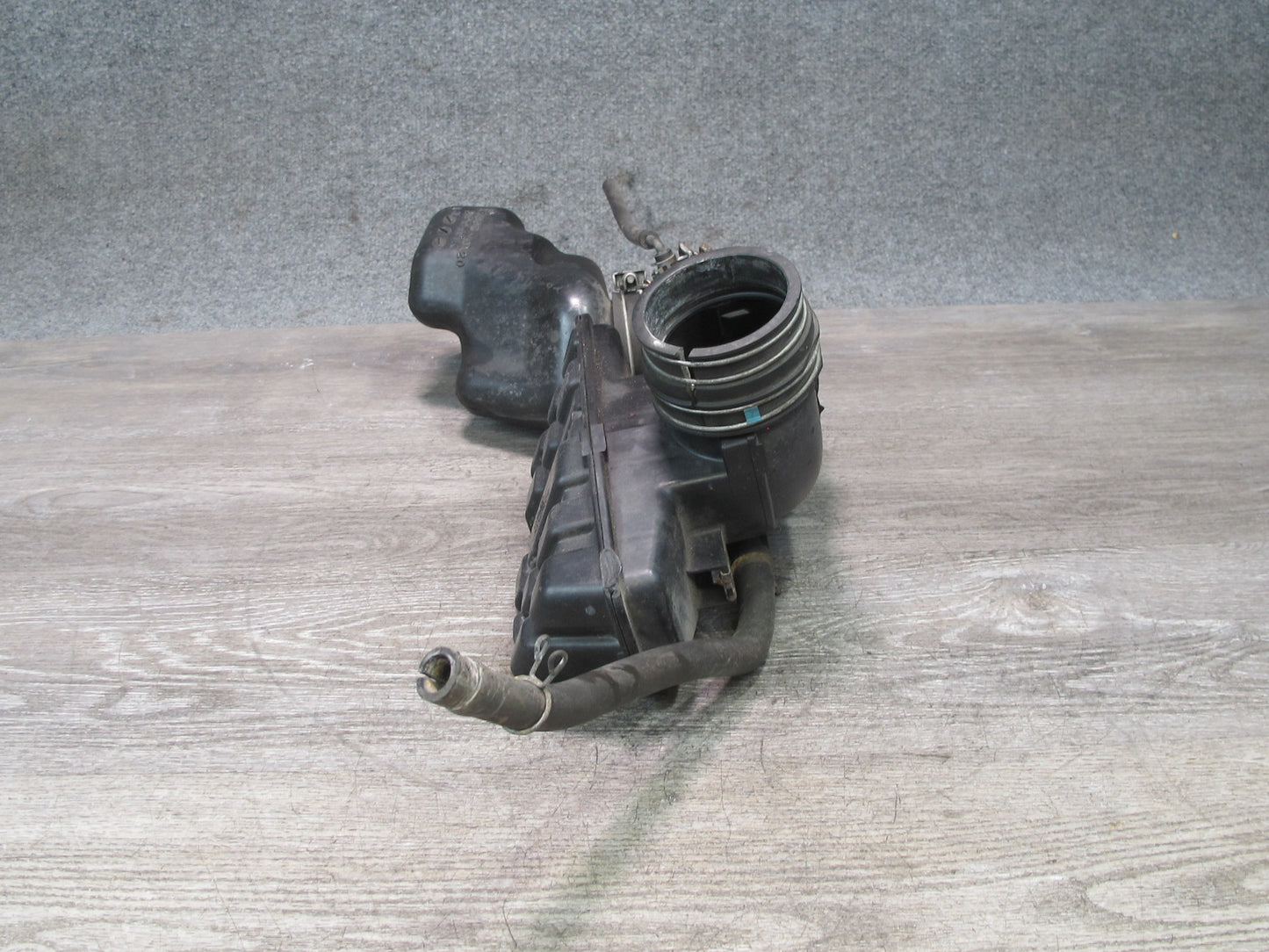 98-00 Lexus JZZ31L SC300 2JZGE Air Intake Resonator w Hose Tube 17893-46120 OEM