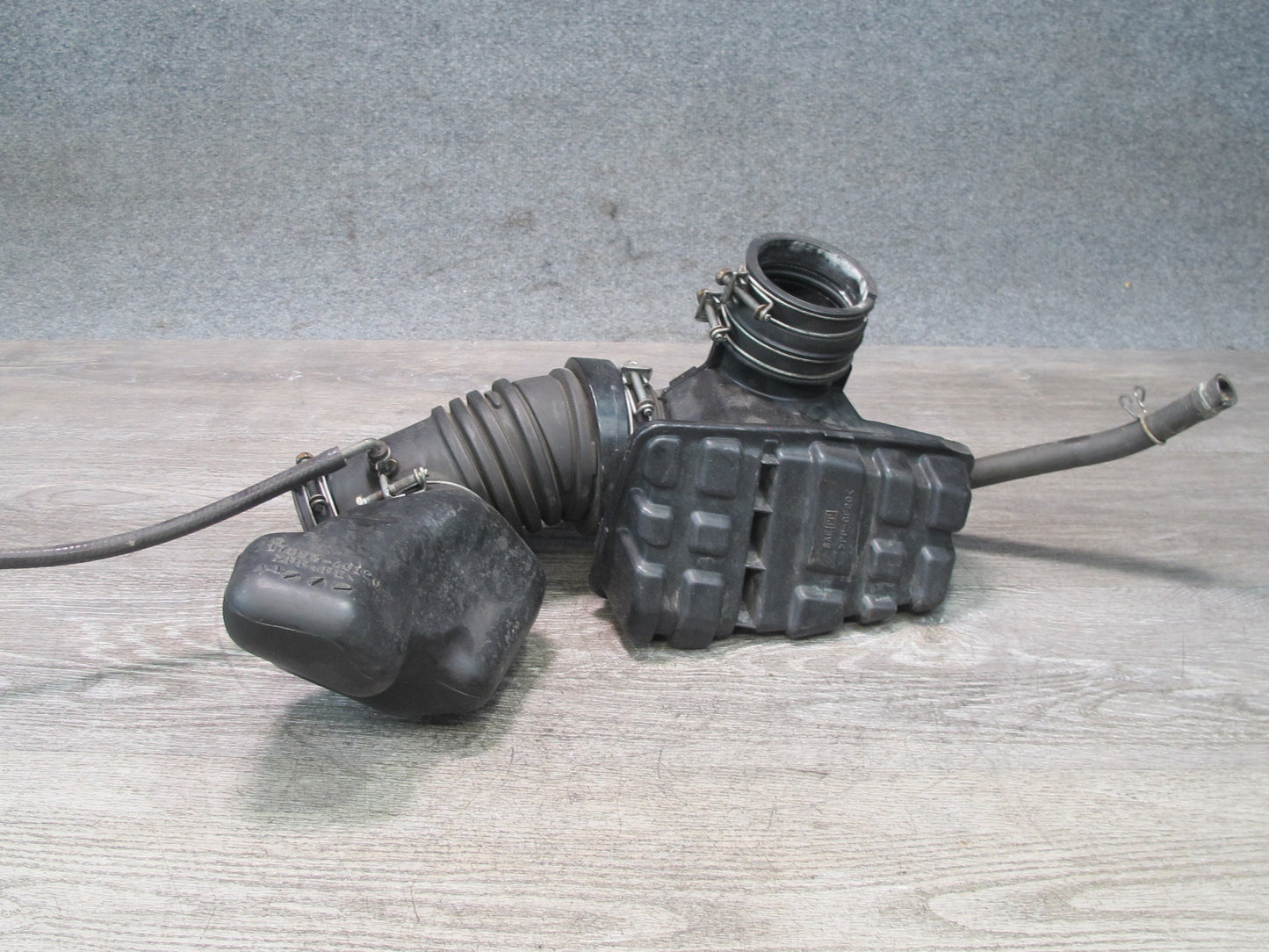 98-00 Lexus JZZ31L SC300 2JZGE Air Intake Resonator w Hose Tube 17893-46120 OEM