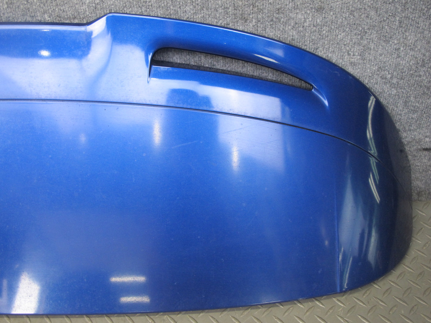 2017-2020 Maserati Levante M161 Rear Tailgate Spoiler W/ Brake Light 670040267