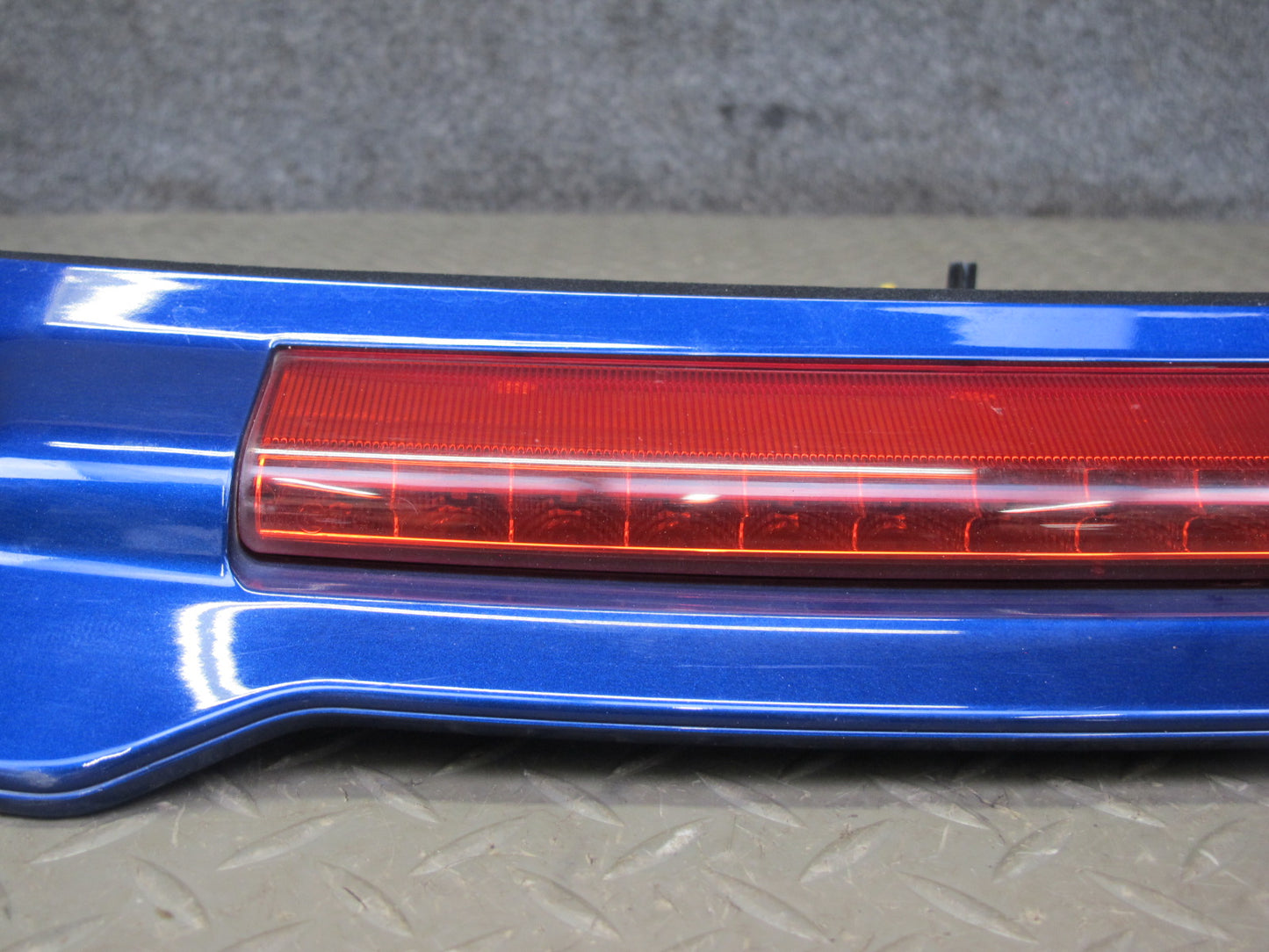 2017-2020 Maserati Levante M161 Rear Tailgate Spoiler W/ Brake Light 670040267