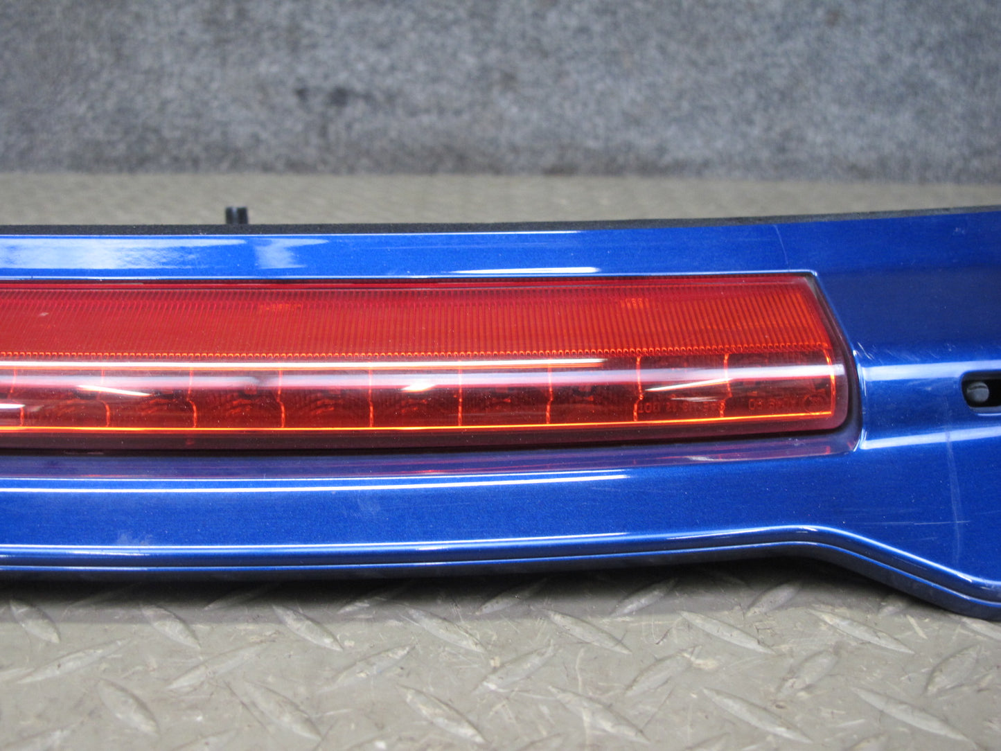 2017-2020 Maserati Levante M161 Rear Tailgate Spoiler W/ Brake Light 670040267