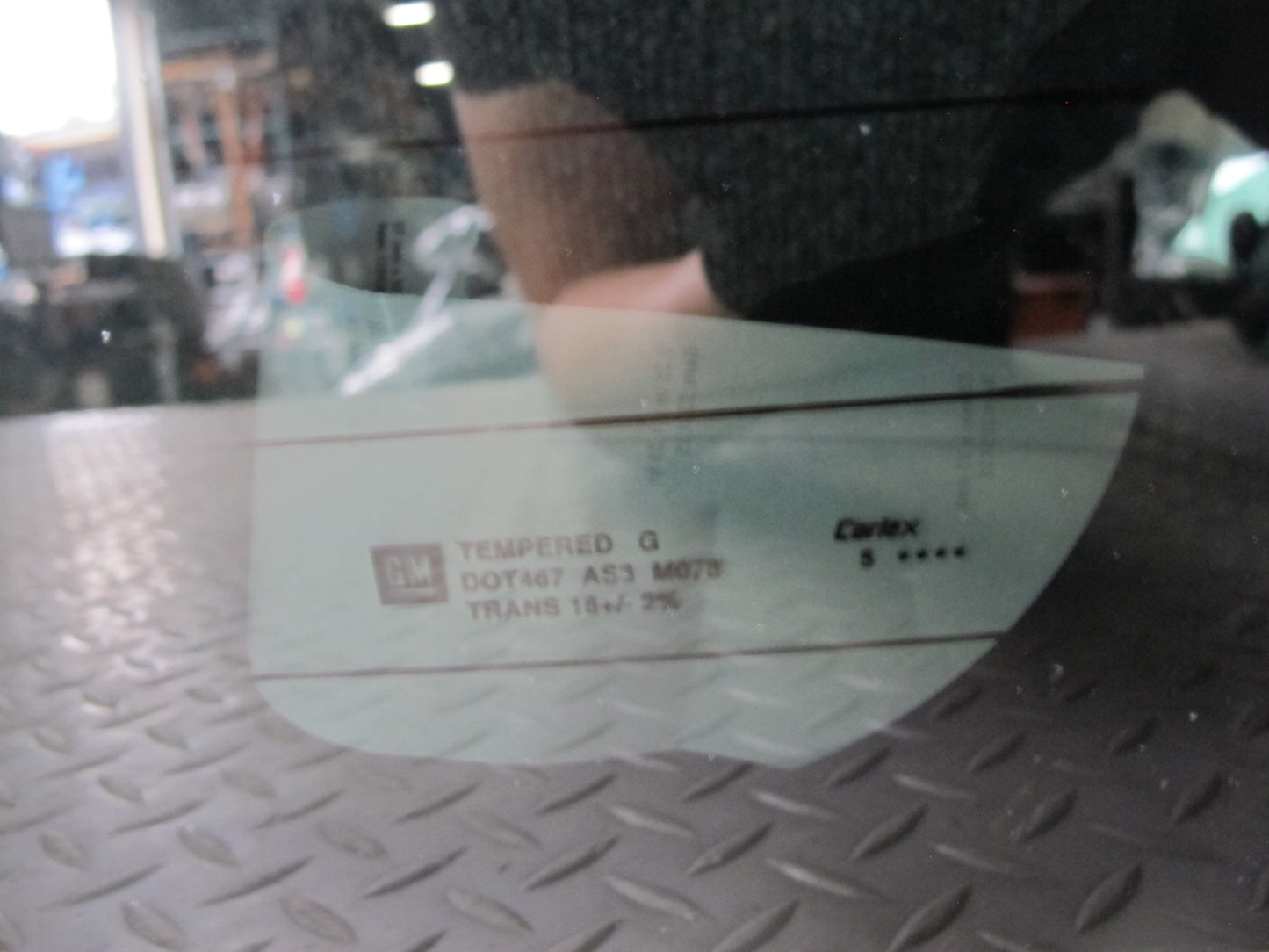 2003-2009 Hummer H2 Rear Trunk Lid Tailgate Liftgate Heated Glass Window