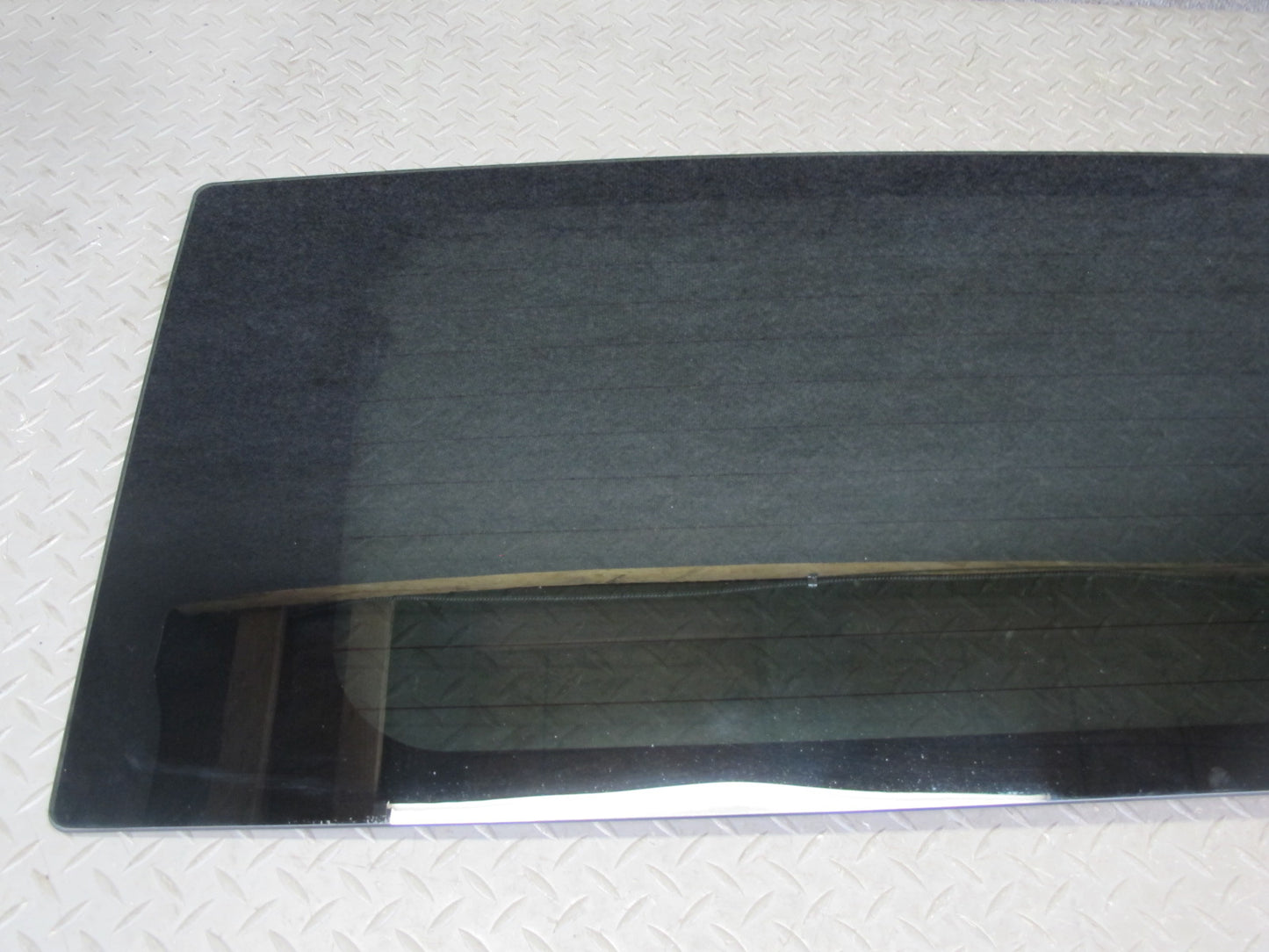 2003-2009 Hummer H2 Rear Trunk Lid Tailgate Liftgate Heated Glass Window