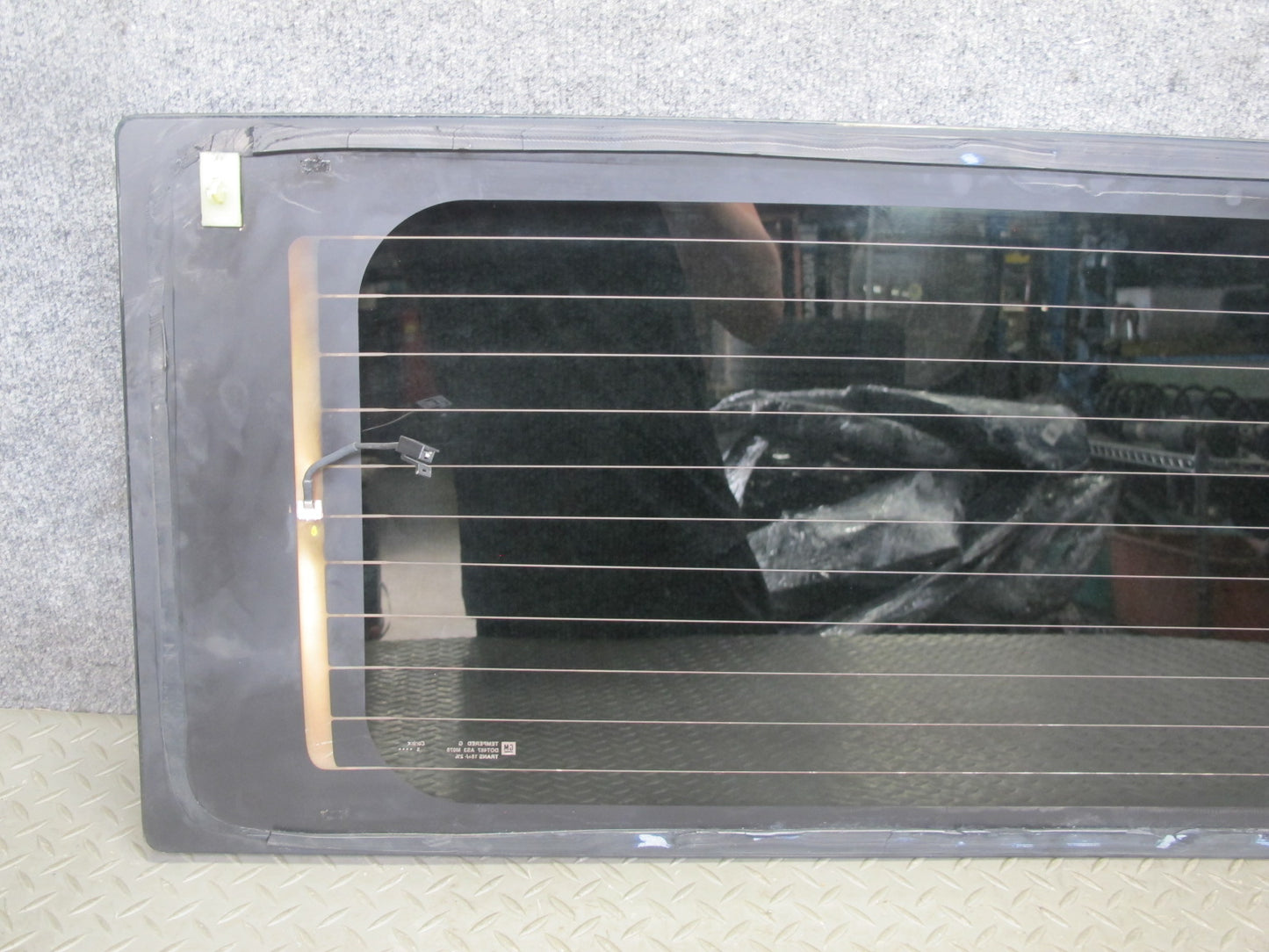 2003-2009 Hummer H2 Rear Trunk Lid Tailgate Liftgate Heated Glass Window