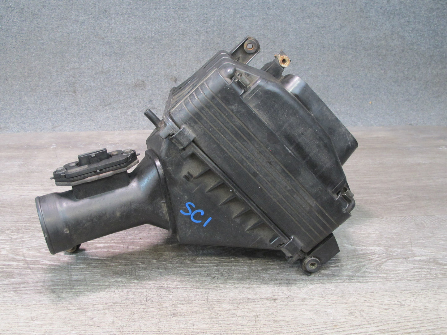 98-00 Lexus JZZ31L SC300 2JZGE Air Intake Cleaner Filter Box w MAF Sensor OEM