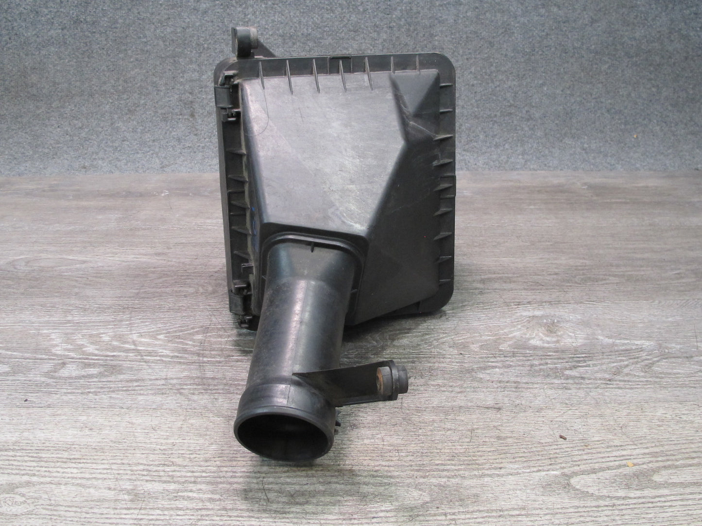 98-00 Lexus JZZ31L SC300 2JZGE Air Intake Cleaner Filter Box w MAF Sensor OEM