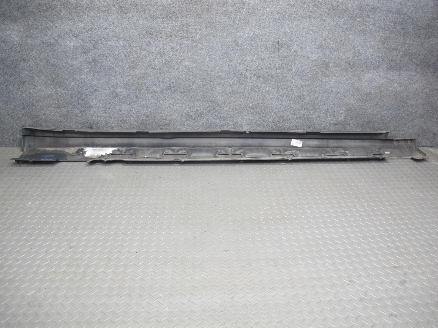 2015-2018 Porsche Macan 95B Side Skirt Rocker Panel Molding Mount Bracket Set