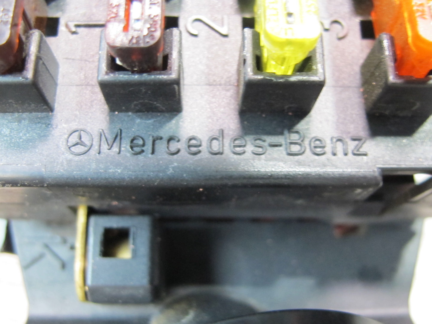 96-99 Mercedes W140 C140 Cl-class Rear Fuse Relay Box Module 1405454840 OEM