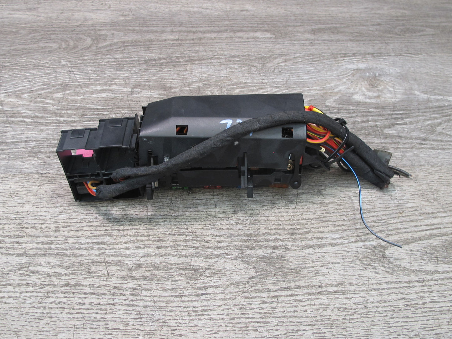 96-99 Mercedes W140 C140 Cl-class Rear Fuse Relay Box Module 1405454840 OEM