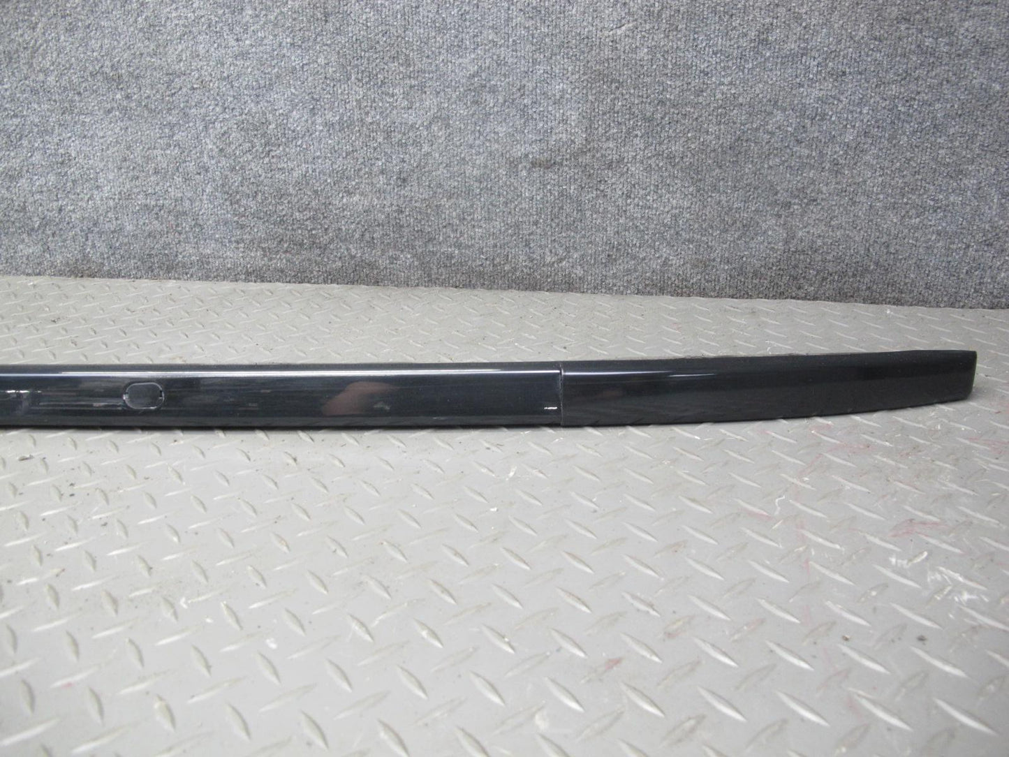 2017-2020 Maserati Levante M161 Left & Right Roof Rack Rail Luggage Carrier Set