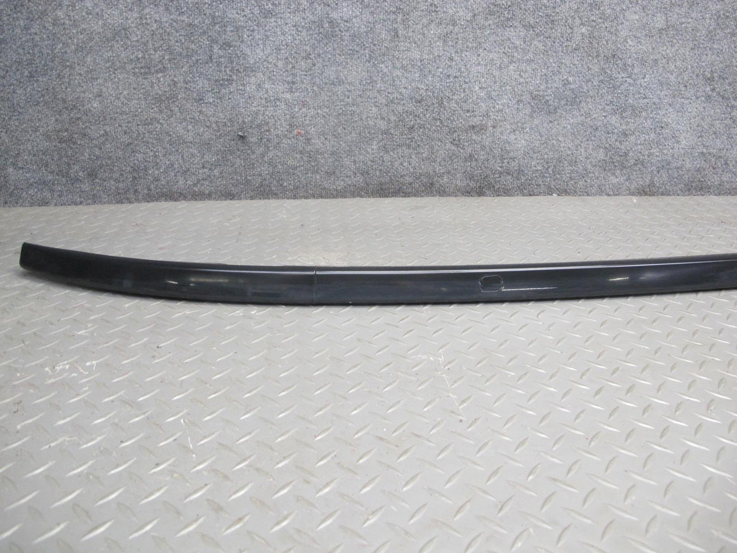 2017-2020 Maserati Levante M161 Left & Right Roof Rack Rail Luggage Carrier Set