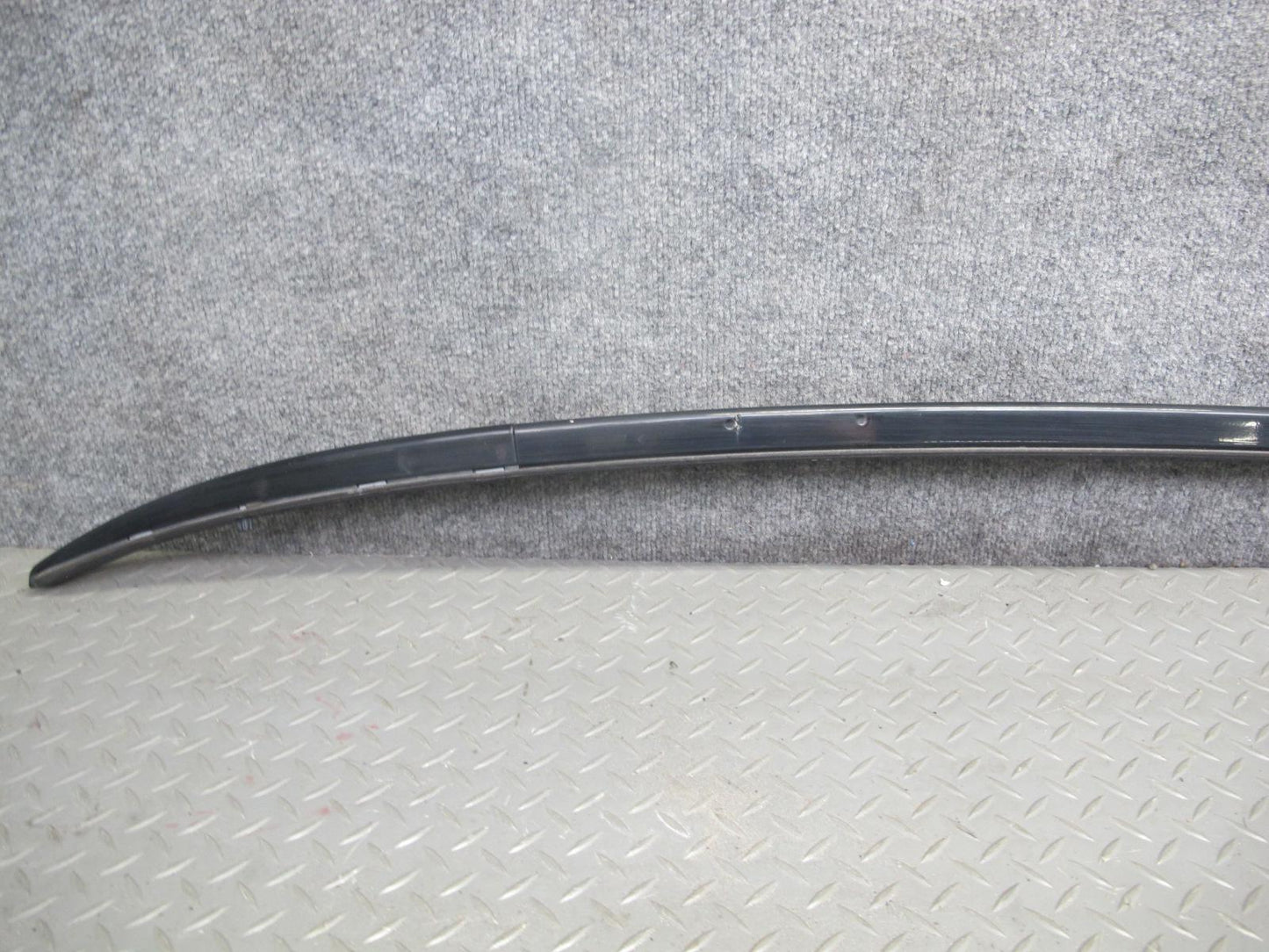 2017-2020 Maserati Levante M161 Left & Right Roof Rack Rail Luggage Carrier Set